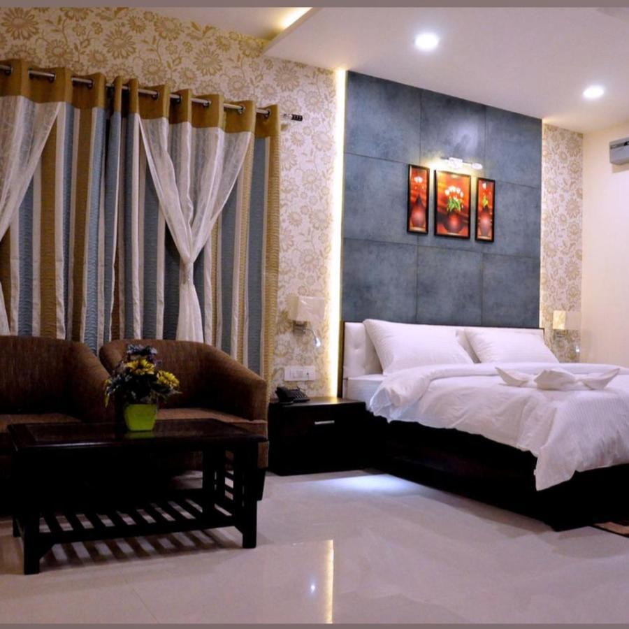 Hotel Bellevue , Gwalior Eksteriør bilde
